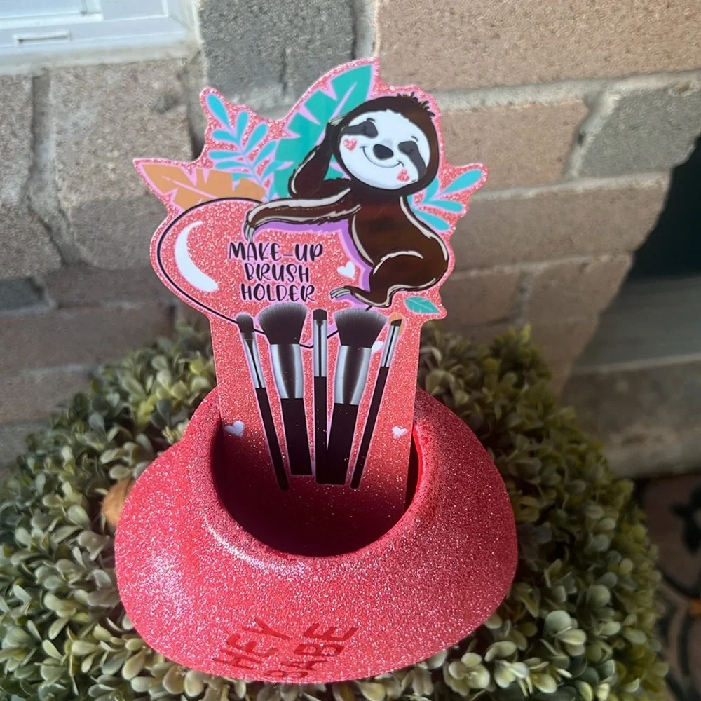Cute💕💄pink glitter HEY BABE. BRUSH HOLDER!